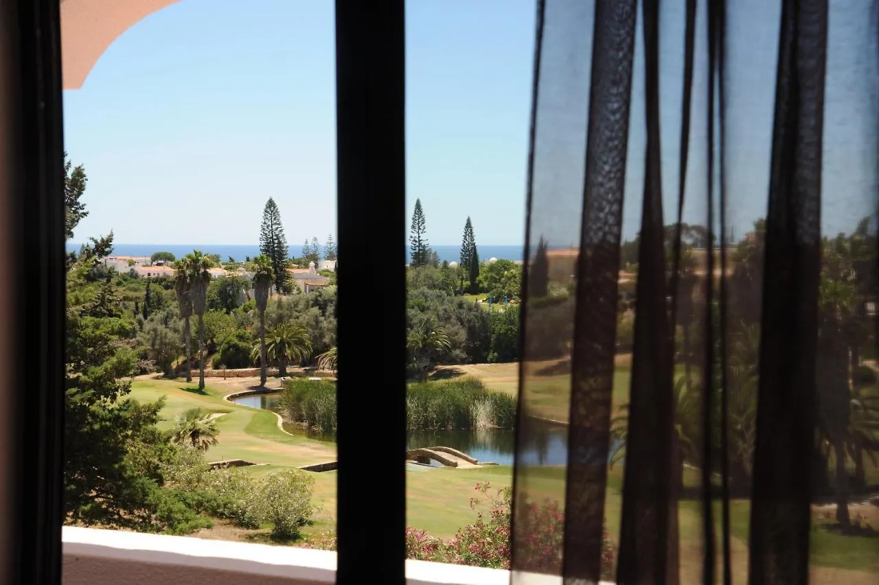 Renovated Vale Do Milho Golf Apartment With Sea View Carvoeiro
