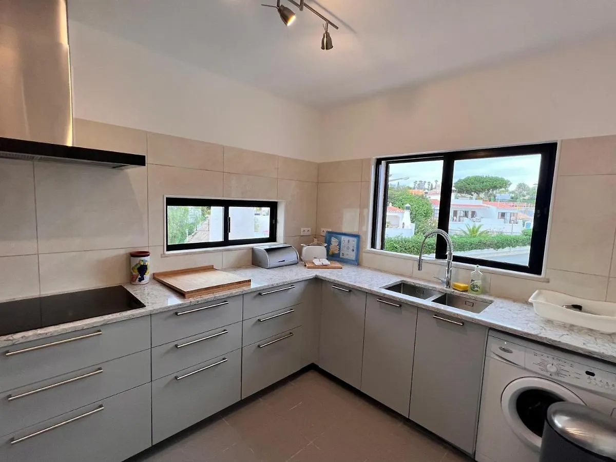 Renovated Vale Do Milho Golf Apartment With Sea View Carvoeiro
