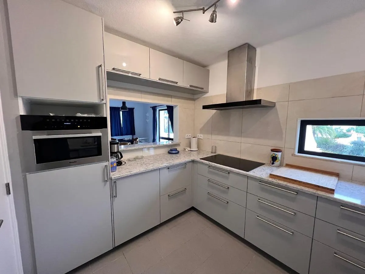 Renovated Vale Do Milho Golf Apartment With Sea View Carvoeiro