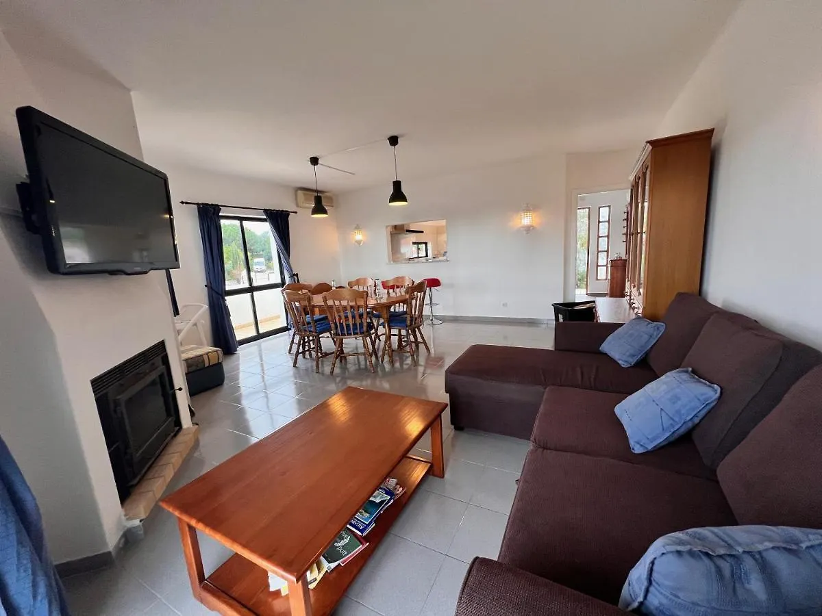 Renovated Vale Do Milho Golf Apartment With Sea View Carvoeiro